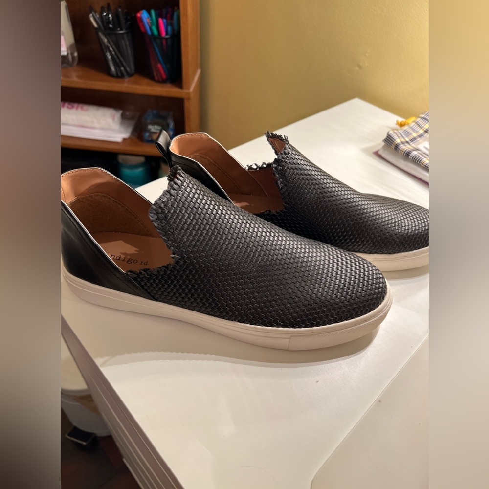 Indigo Rd slip on shoes